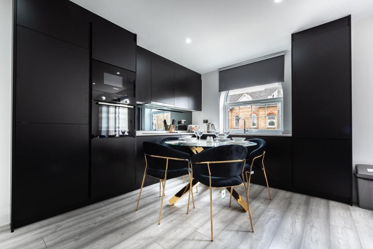Apartment High-end Luxury - Free Parking And Wifi Included! *