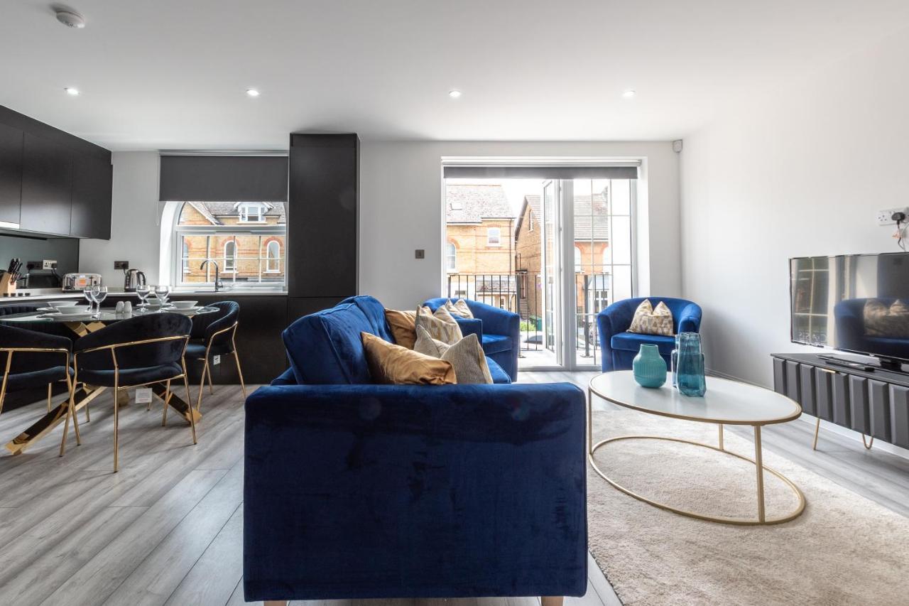 High-end Luxury - Free Parking And Wifi Included! *